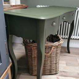 As pictured newly refurbished console table with three drawers. Great queen anne shape leg. Finished in a Frenchic dark moss green paint. This measures 113cm long, 47cm deep and 81cm tall Viewing very welcome Cronton Village Widnes