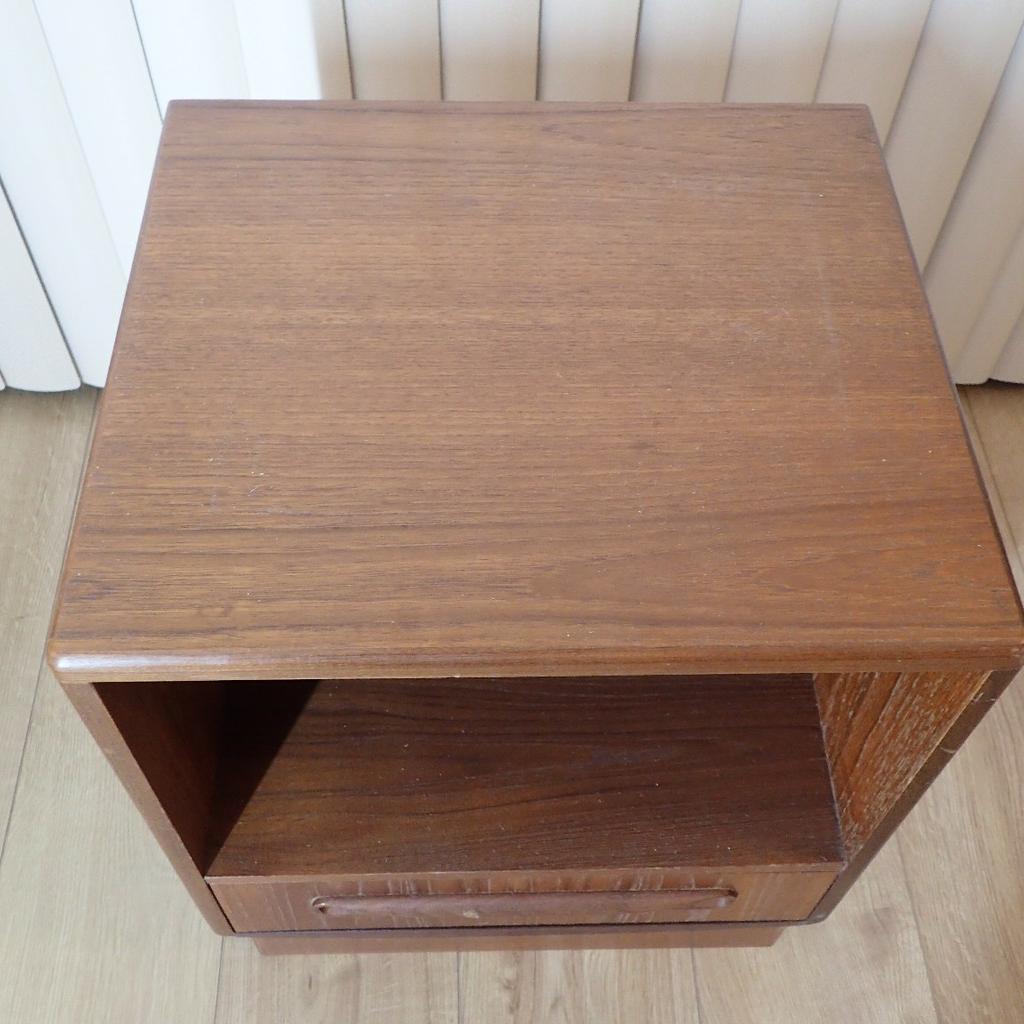 G Plan Mid Century Fresco Teak & Afromosia Bedside Cabinet With Drawer. Some marks to drawer handle, as seen on pictures.
Sensible offers welcome . Pick up only, Thanks