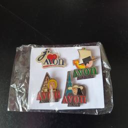 Avon perfume collector pin badges x 4
includes 
I love Avon
allemagne 
Portugal 
France
Good condition 
COLLECTION ONLY