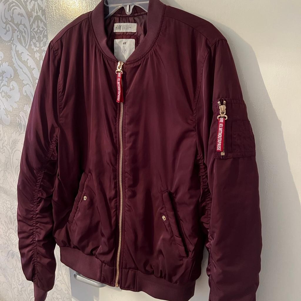 Hi and welcome to this beautiful looking ladies H&M Bomber Jacket Size 170 Cm Uk 6 label say 14+ fits size xs uk 6 in mint condition thanks