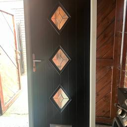 Black PVC door and white internally
3ft wide
Just over 6ft in length

COLLECTION FROM MIDDLETON M24