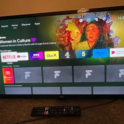 Perfect working condition I just needed a bigger size as I’ve moved into a new home and this is more of a bedroom tv! Comes with remote too - I don’t have the little stand it originally come with x