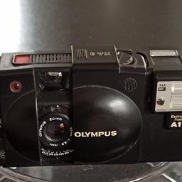 Kompaktkamera Analog mit Blitz
Gut erhalten, auf Rückseite
leichte Gebrauchsspuren.
Seit ca. 10 Jahren nicht mehr verwendet.
Privatverkauf, daher keine Garantie oder Rücknahme.
🌺🌺SCHNÄPPCHEN🌺🌺
