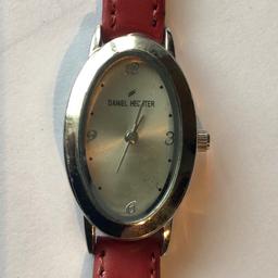 Damen Armbanduhr Daniel Hechter die Uhr ist neu mit Schutzfolien versehen darum schaut’s auf den Fotos fleckig aus.