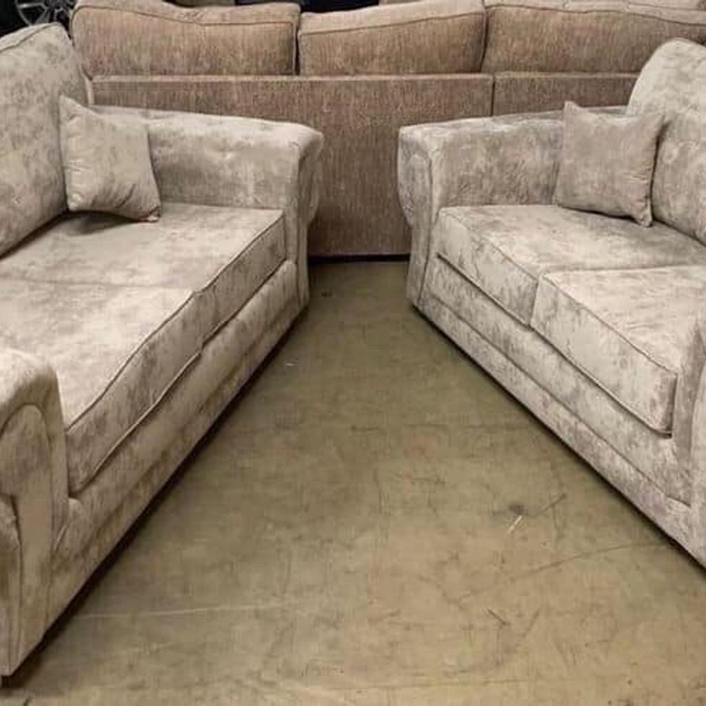 Valencia 3+2 beige sofas in S62 Parkgate for £800.00 for sale Shpock