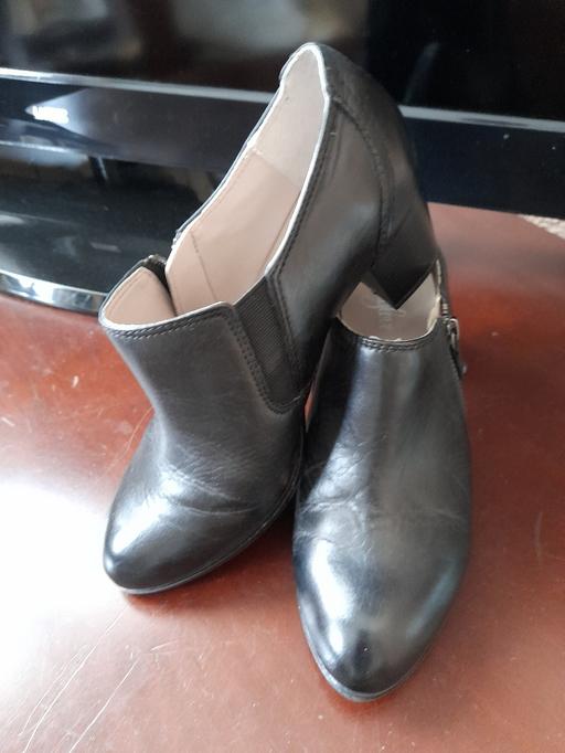 Buy & Sell Lancashire Blackpool - Photos for Ladies Shoe/boot size 4.5