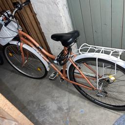 Komfort Fahrrad, Citybike, mit Korb. 6 Gang Schaltung, 28 Zoll, kaum gebraucht.