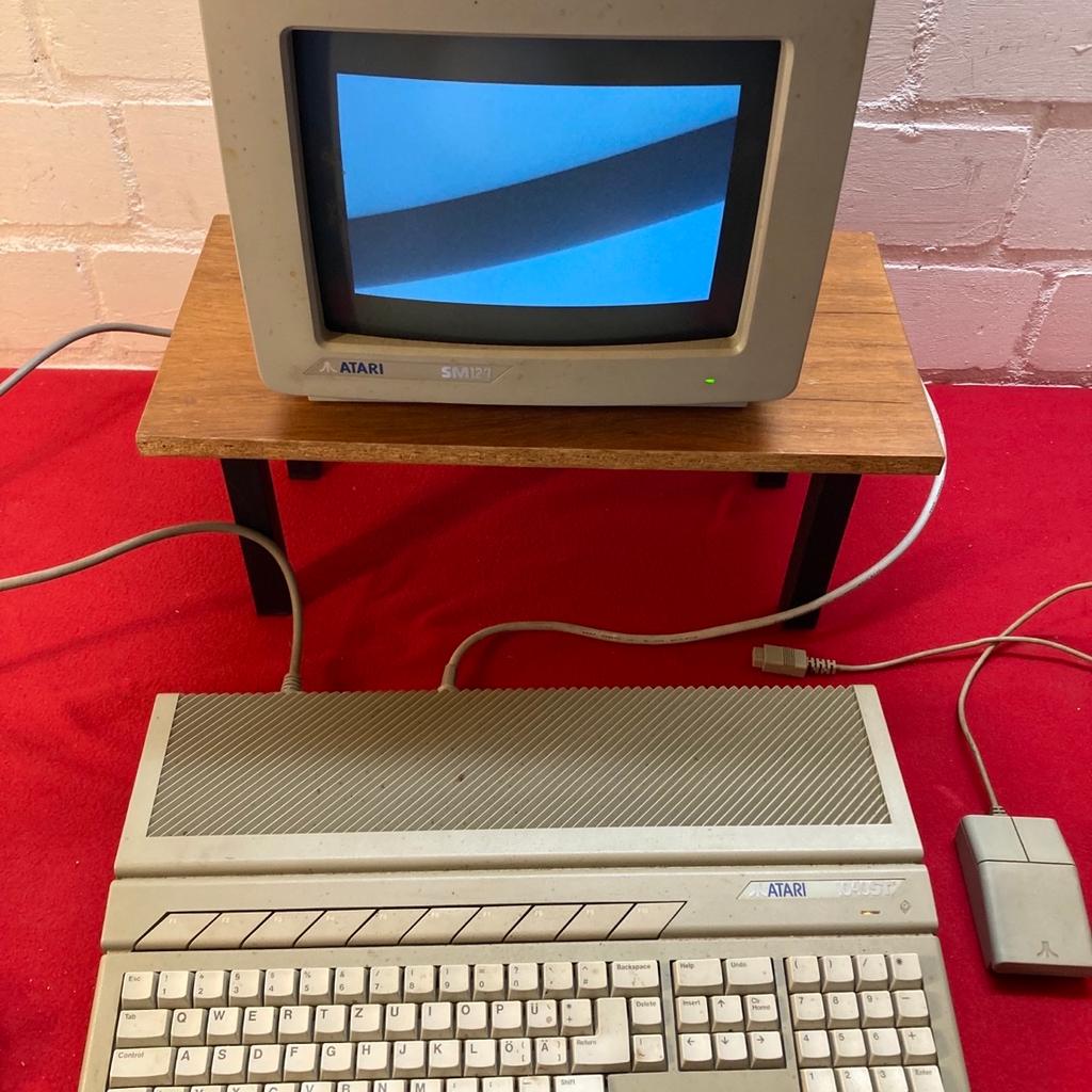 Atari 1040 ST + Monitor SM124