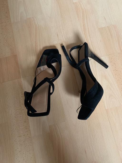 Buy & Sell South West London Balham - South West London - Photos for Sandal heels {Boohoo}