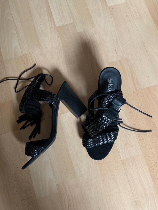 Buy & Sell South West London Balham - South West London - Photos for Sandal heels