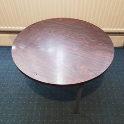 round table on tripod metal frame. surface is mahogany effect formica.
collection only.
based in Slough SL1.