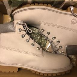 Timberland Premium Boots Stiefel Grau Dame 40

Damen - Leder Leather

! NEU - UNGETRAGEN !
Größe : 40
Neupreis 150€
FESTPREIS 100€ [LETZTE PREIS 100€ !]