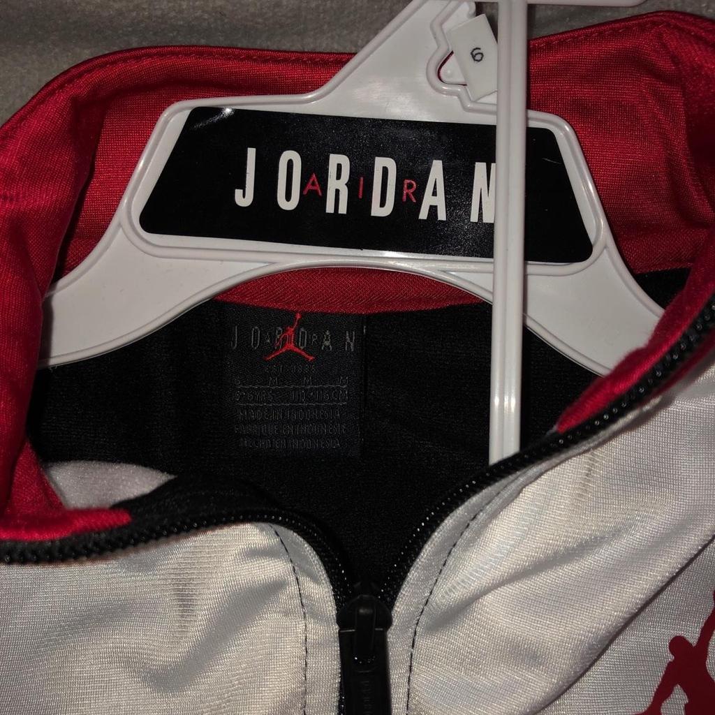 Nike Air Jordan Kinder Sportanzug Größe 110 - 116 / 5 - 6 Jahre - Jacke + Hose ! NEU NEW - FESTPREIS 65€ - KEIN HANDELN UND KEIN TAUSCHEN !