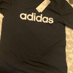 ***COLLECTION ONLY***
***DELIVERY EXTRA £4***
***NO TIME WASTERS***
Condition: Brand New With Tag
Brand: Adidas
Size: Small
Colour: Navy Blue