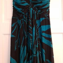 Strapless Maxi Dress
Size 10
Black and Blue
Perfect Condition, Smoke and pet free home