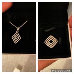 Matching Pandora Necklace & Ring. Ring is size 56. Like new, good condition. Ideal Mothers Day Gift.
Collection from WV11.