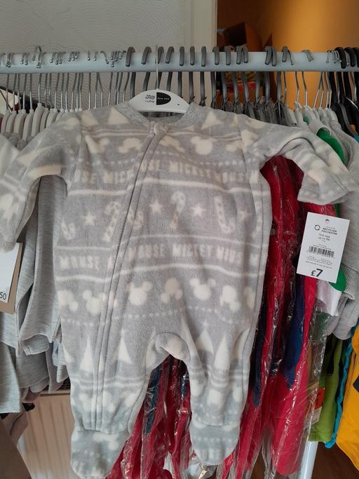 Buy & Sell West Midlands Sandwell - Photos for disney fleece snugglesuit new first size