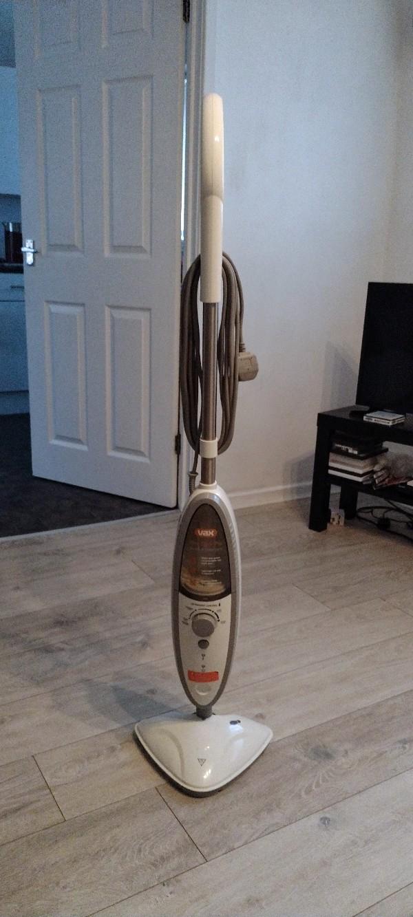 vax floor steam cleaner. in SK13 Peak für £ 15,00 zum Verkauf Shpock AT
