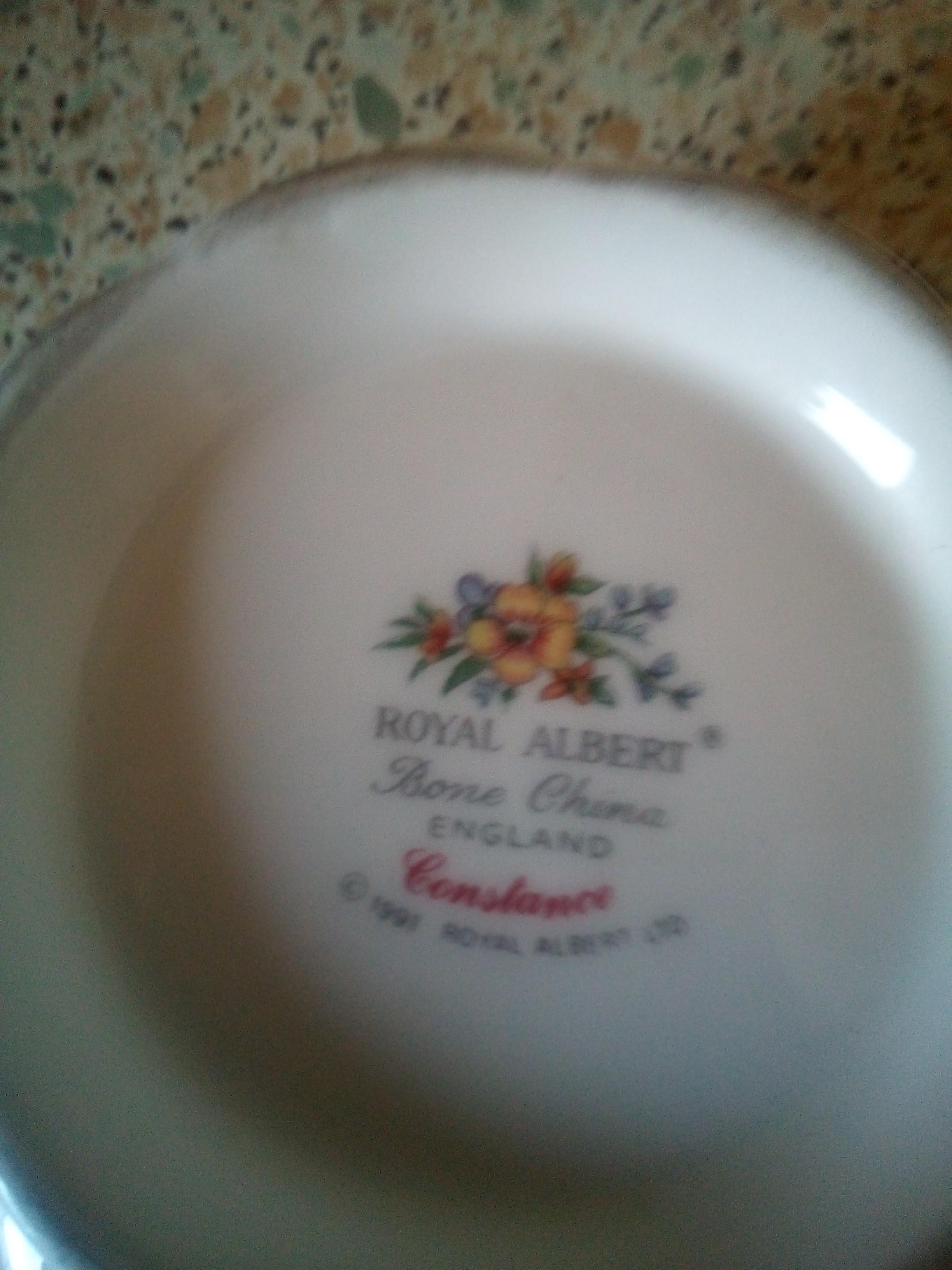 Vintage Royal Albert sugar bowl in SE9 Greenwich für £ 5,00 zum Verkauf