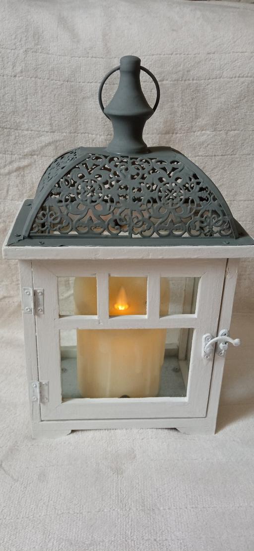Buy & Sell Grafton Street Industrial Estate West Northamptonshire - Photos for wooden lantern with candle 