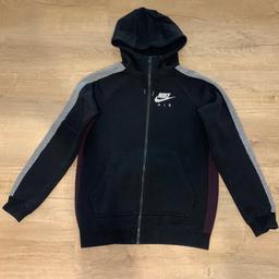 Gr XS
Nike Sweaterjacke mit Reißverschluss und Kapuze
Schwarz/grau/weinrot