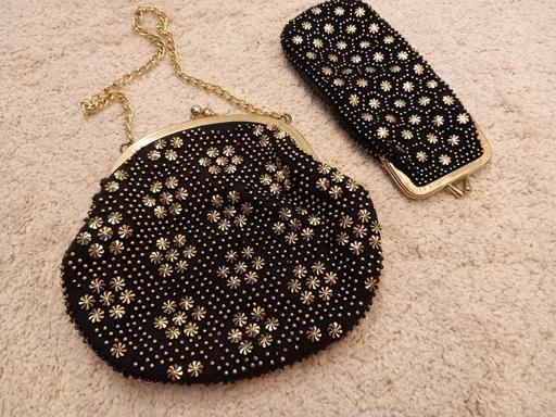 Buy & Sell Surrey Guildford - Photos for 2-piece black beaded purse and spec case