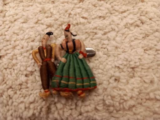 Buy & Sell Surrey Guildford - Photos for Vintage hand-made fabric pin brooch