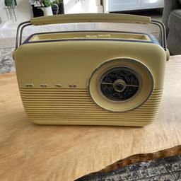 Bush vintage radio, FM/MW/LW

Works perfectly wherever you are

Thanks for looking