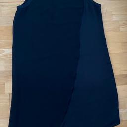 Ich verkaufe ein schwarzes Kleid von Vero Moda in der Größe M. Das Kleid wurde kaum getragen und ist daher in einem sehr guten Zustand.

Zahlung per PayPal oder Überweisung möglich.

Originalpreis 39,99€
Versand 1,95€

Privatverkauf- keine Gewährleistung
