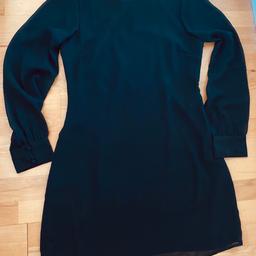 Ich verkaufe ein schwarzes Vero Moda Kleid mit Rücken Details in der Größe M. Das Kleid wurde nur einmal getragen und ist daher in einem sehr guten Zustand.

Originalpreis 39,99€
Versand 1,95€

Zahlung per PayPal oder Überweisung möglich.

Privatverkauf- keine Gewährleistung.