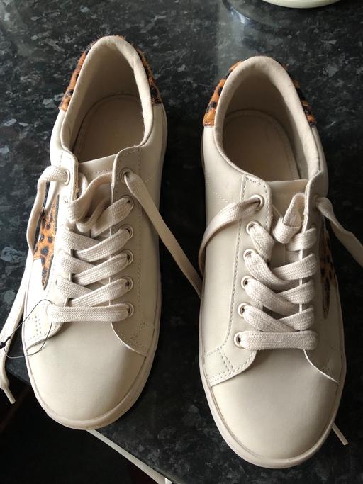 Buy & Sell East London Havering - Photos for Brand new Next Trainers