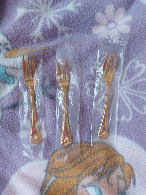 Buy & Sell Kent Tunbridge Wells - Photos for gold pleated forks