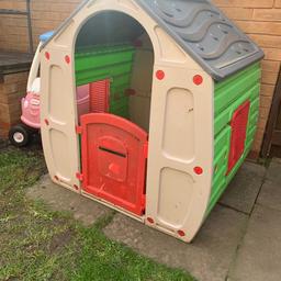 Children’s playhouse
In great condition, no cracks or damage, just the door doesn’t stay locked in position. 
Will need a clean as been in garden over winter. 

Collection only B77