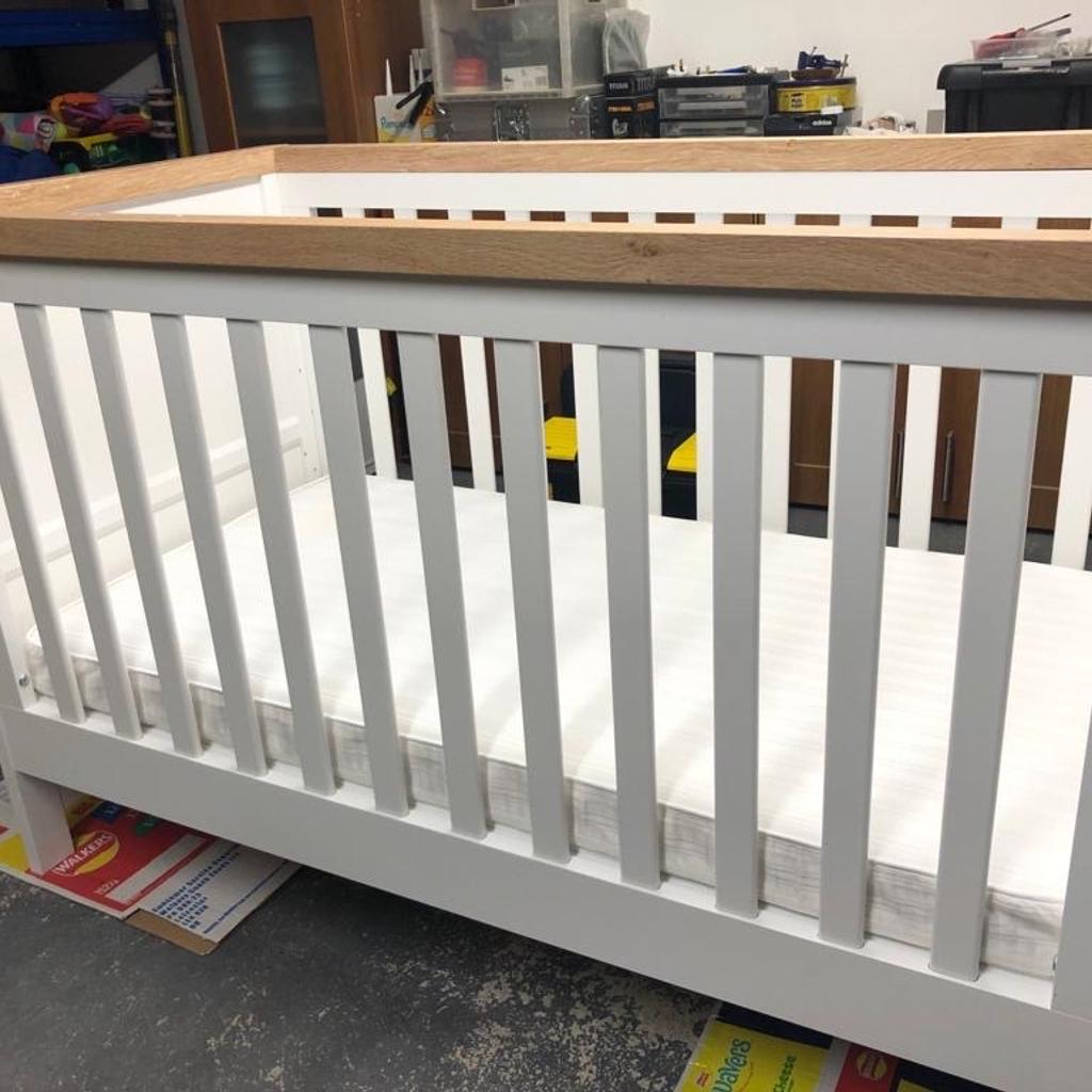 Cot bed in UB10 London for £65.00 for sale Shpock