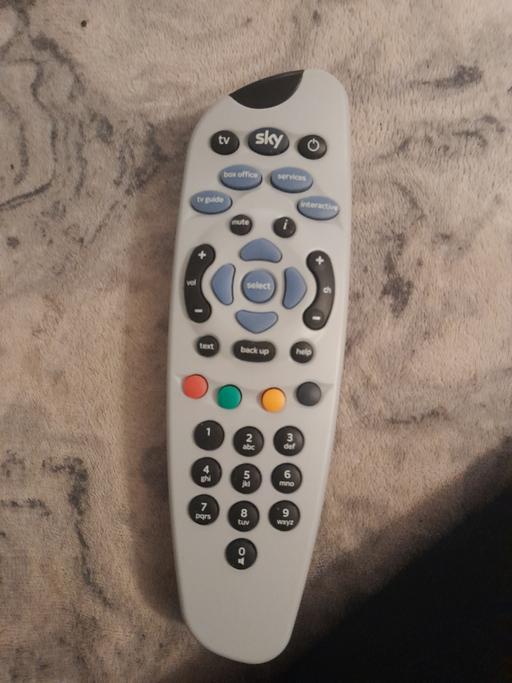Buy & Sell West Midlands Sandwell - Photos for Sky TV remote