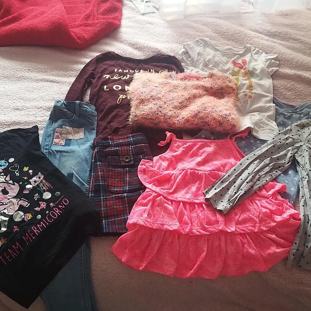 9 items of ages 6-7 girls clothes. 1x skirt, 1x jeans, 1x jumper, 6x tops.

All different brands in great condition.

Collection only from WS10 area.