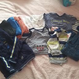 Baby boys clothes bundle 3-6 months. 10 items all different brands, next, jasper J for example. 3x trousers, 2x t-shirts, 2x bodysuits, 2x Dungarees and a zip up hoodie.

Grab a bargain, all in great condition.

Collection only from WS10 area.