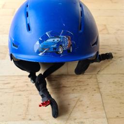 blauer Helm für Wintersportarten
Größe S/M 52-55
hat nur ein paar Kratzer, ansonsten in gutem Zustand, unfallfrei
Halterung für Skibrille