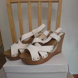 Ladies wedged shoes /sandals
Size 6
Brand new
White with gold studs and buckle.
Sorry but I don't post. 