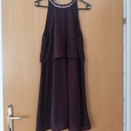 Neues ungetragenes Abendkleid mit Pailletten
Marke: Only
Farbe: Weinrot/Violett

Versand möglich