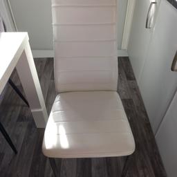 4 x off white leather look dining room chairs. They have been used and there is discolouration on chairs but great for an upcycling project. Chairs are still sturdy and still have life left in them. I have got4 grey chair covers that I will include too which covers the chair and you won't be able to see any defects.
Collection Only from B30
From a pet and smoke free home.
£12 for all 4.
Open to sensible offers