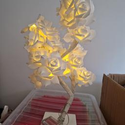 like new decor light up tree has x3 AA batteries to light up perfect for bedroom or dressing room decor