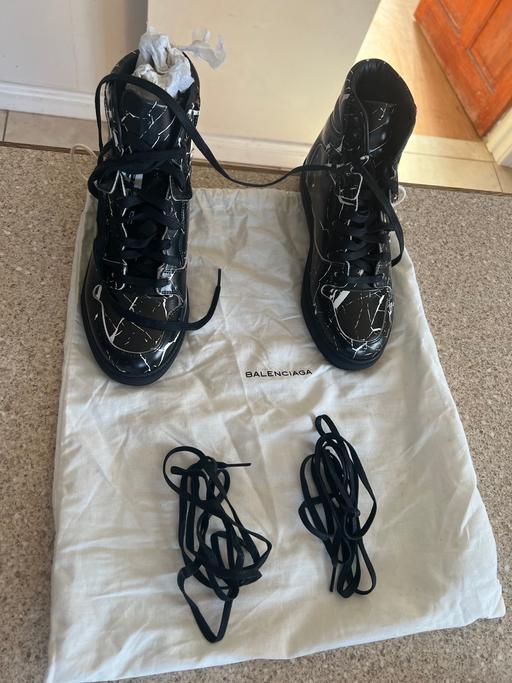 Buy & Sell Newry, Mourne and Down Newcastle - Newry, Mourne and Down - Photos for Genuine Balenciaga Hi Top Sneakers Size 4 UK