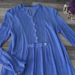 Zara Crash Tunika Kleid
in tollem Blau
Ärmel krempelbar
Größe S/M
Bitte beachten Sie die Maße M steht im Etikett
Brustweite einfach und ungedehnt gemessen ca. 47cm
Rückenlänge mittig gemessen ca. 85cm

Material
100% Viskose

Verkauf erfolgt ohne Dekoration
Interne Nummer N1659