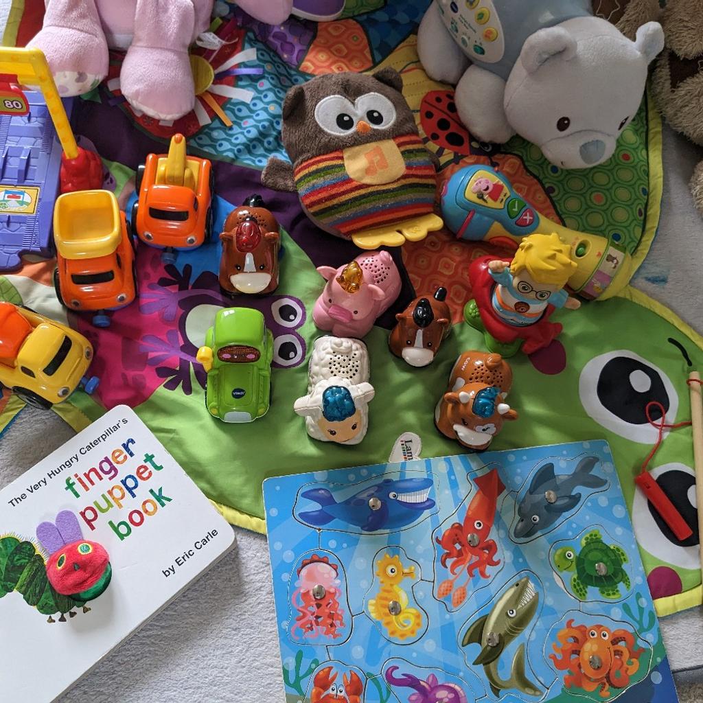 Lots of baby and toddler toys for sale
Good to excellent condition
Baby mat
Toy alphabet toy (stickers missing)
Toy cars magnetic x 3
Toot toot vehicles and characters, farm animals
Lullaby bear pink
SOLD** lullaby polar bear
Monkey 🐒 moving toy
Talking Ted
Soothing lullaby owl 🦉
Puzzles and books 📚
Happy to sell separately or smaller bundles