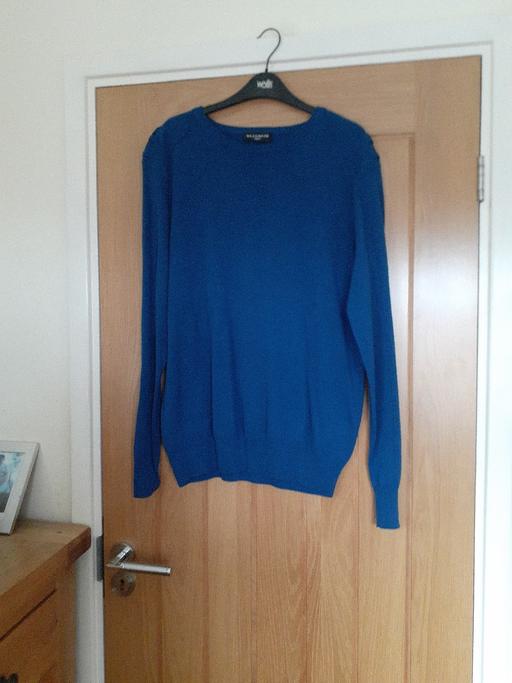 Buy & Sell West Midlands Dudley - Photos for Jumper