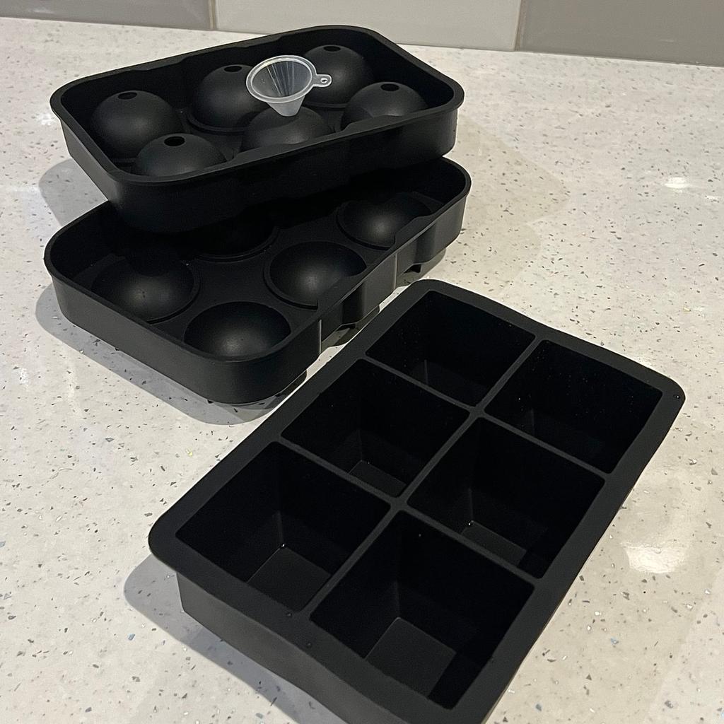 Giant Silicone Ice Cube Tray (Black)

Material: Silicone
Colour: Black
Shape: Round & Square

Collection only: Church, Accrington (BB5).