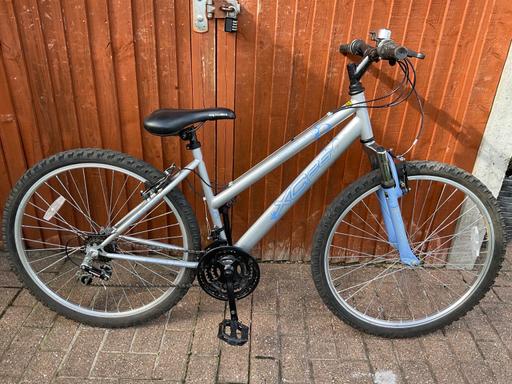 Buy & Sell Surrey Mole Valley - Photos for Bikes mountain bike