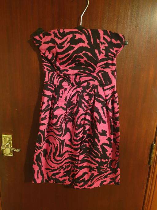 Buy & Sell Falkirk Carron - Falkirk - Photos for Black And Pink Strapless Dress Rise Size 8