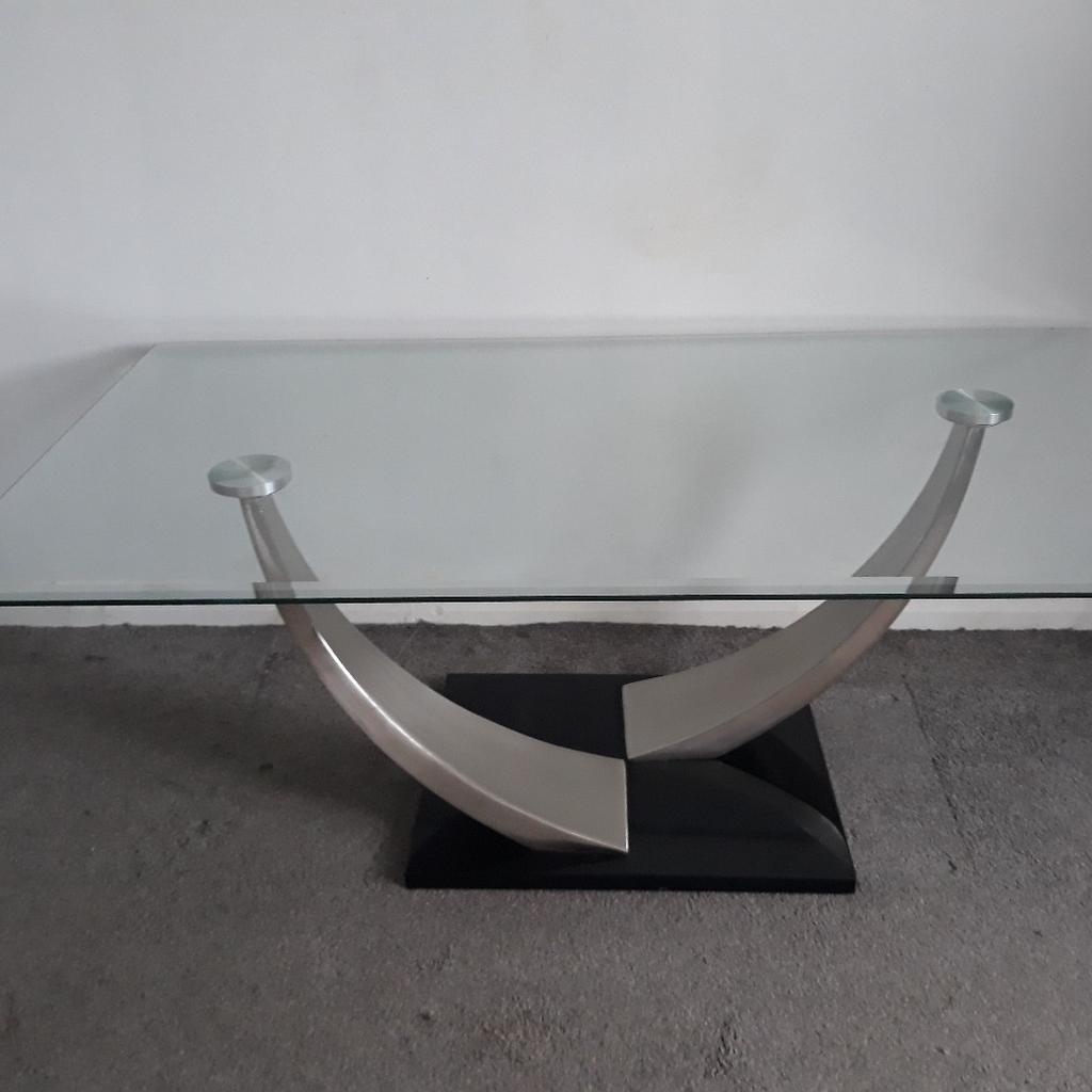 Beautiful Glass table. selling due to space clearance.
 £60 ono.
offers considered
 collection only